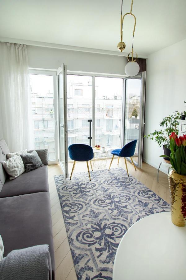 Nowy Apartment Przy Placu Szembeka Warsaw Exterior photo
