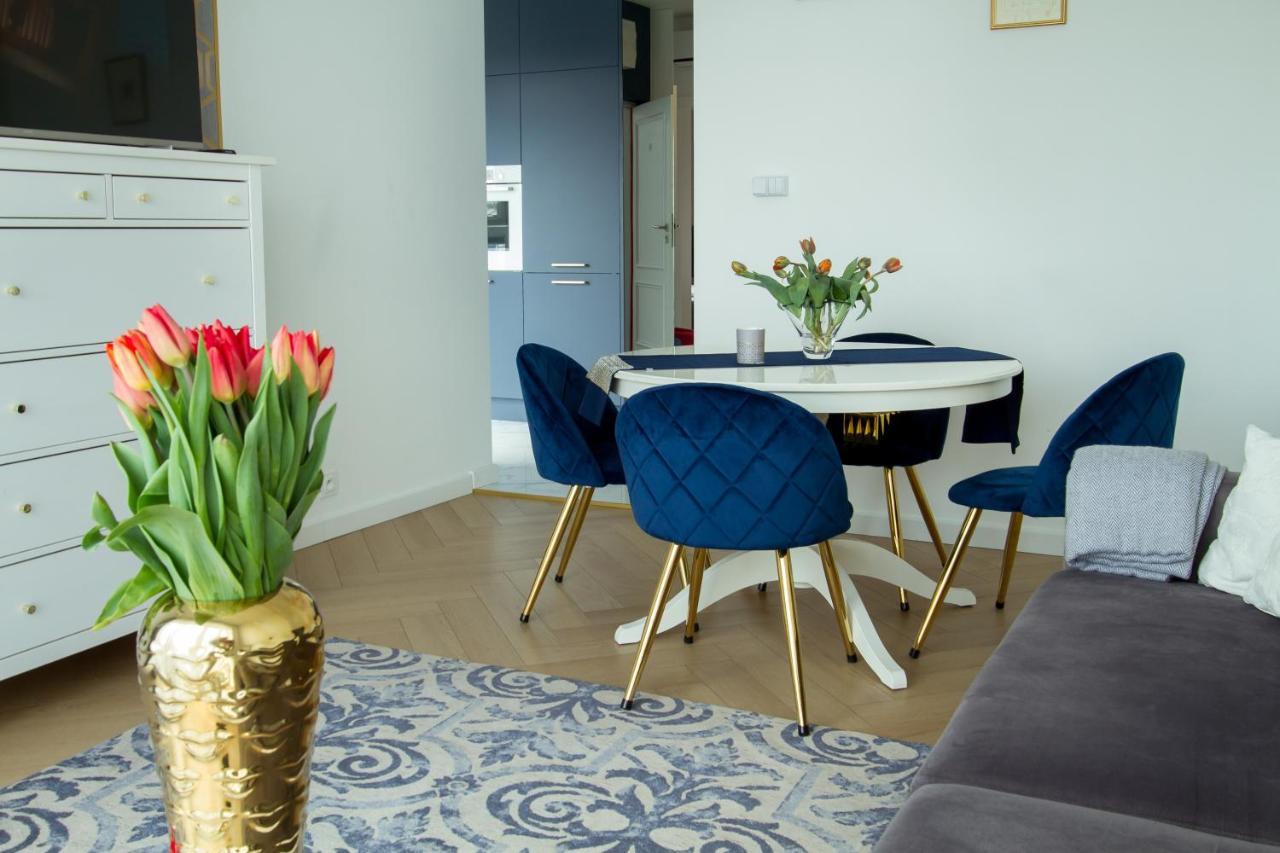 Nowy Apartment Przy Placu Szembeka Warsaw Exterior photo