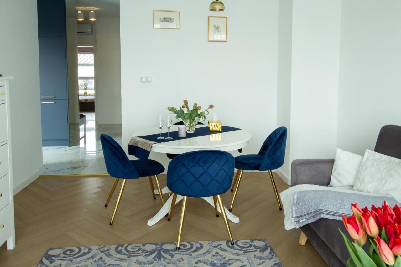 Nowy Apartment Przy Placu Szembeka Warsaw Exterior photo