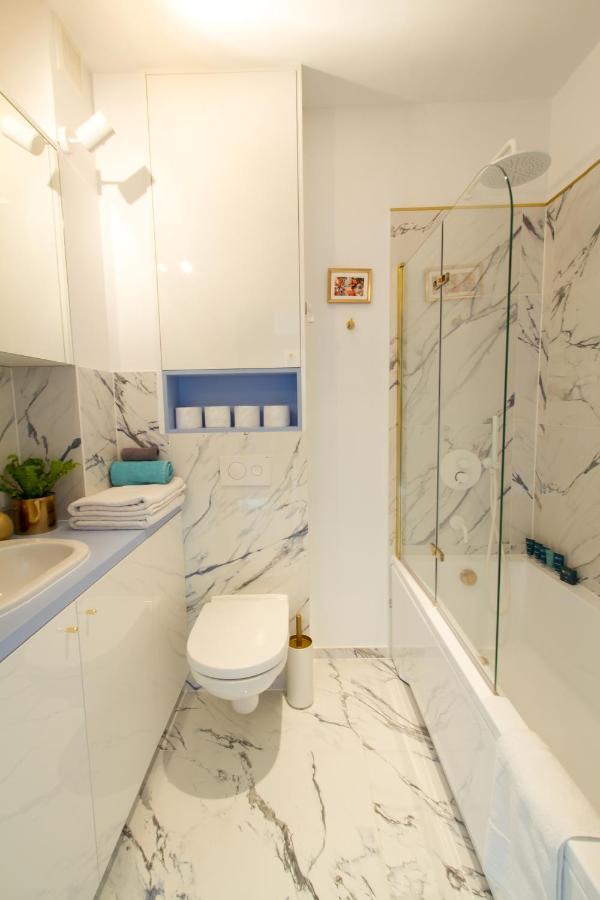 Nowy Apartment Przy Placu Szembeka Warsaw Exterior photo
